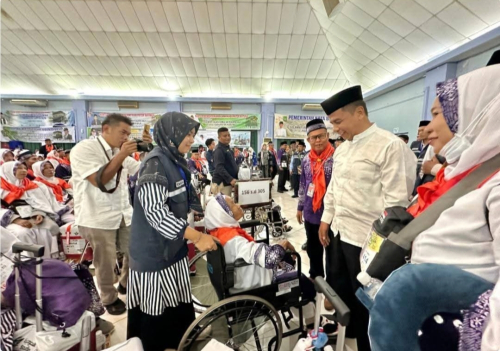 Bupati Kampar Lepas Ratusan Calon Jemaah Haji ke Tanah Suci