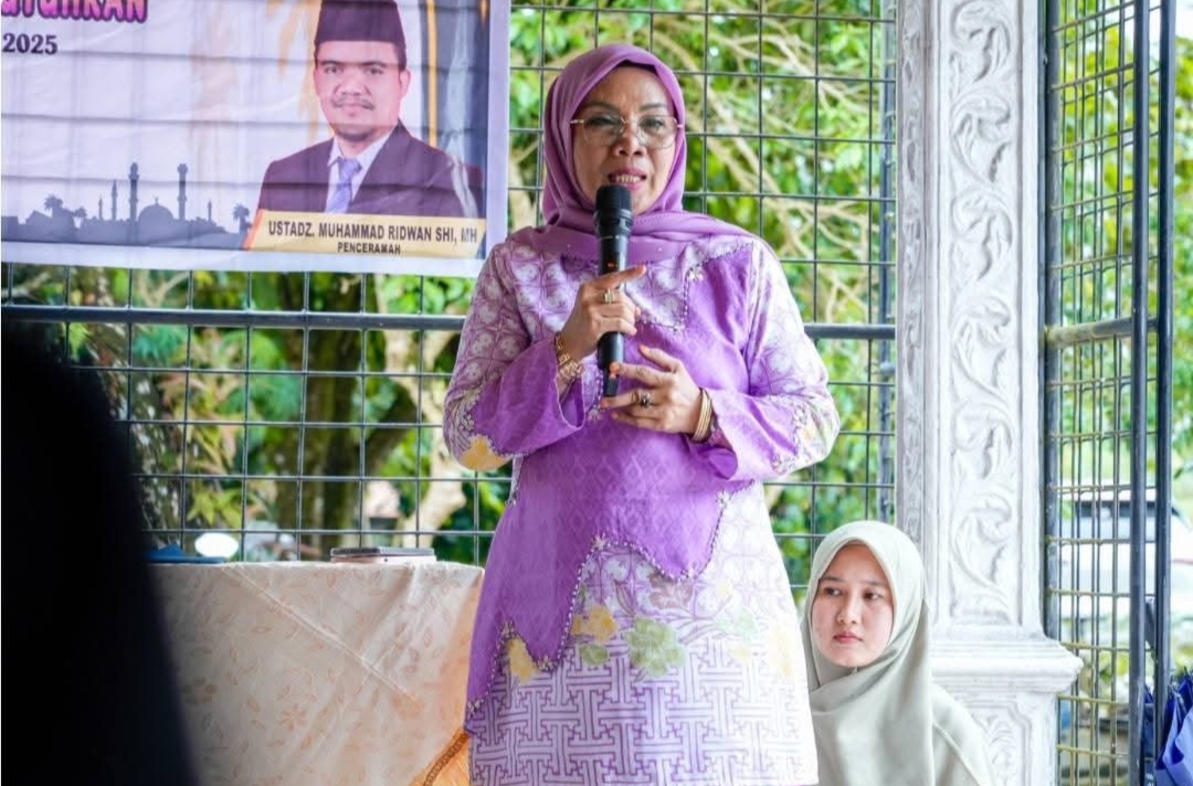 Wabup Kampar Hadiri Tabligh Akbar Serta Berbagi Sembako Untuk Masyarakat Desa Terantang