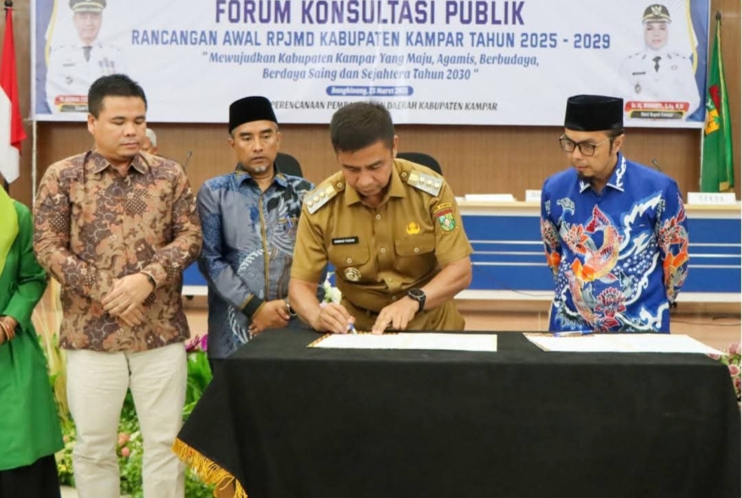Bupati Kampar Buka Forum Konsultasi Publik Rancangan Awal RPJMD Kabupaten Kampar 2025-2029