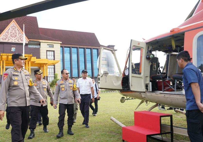 Demi Kelancaran Mudik, Kapolda Riau Pantau Jalur Barat dari Helikopter